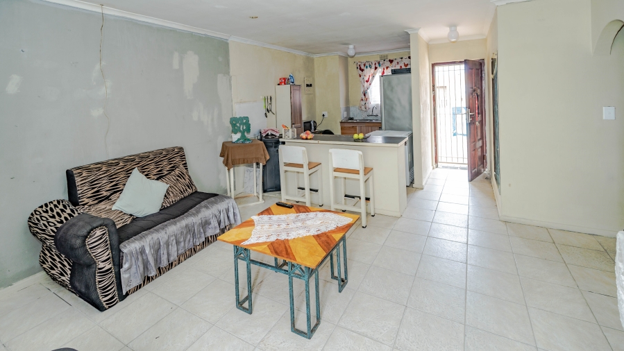 2 Bedroom Property for Sale in Hillcrest Heights Western Cape